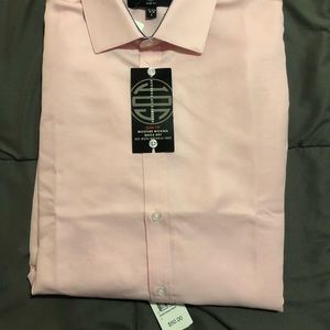 Men’s Pink Dress Shirt Size L Slim Fit